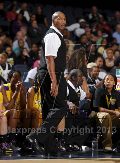 Thumbnail 3 in Lynwood vs. JW North (CIF SS D2AA Final) photogallery.