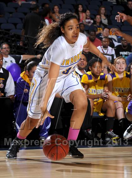 Thumbnail 2 in Lynwood vs. JW North (CIF SS D2AA Final) photogallery.