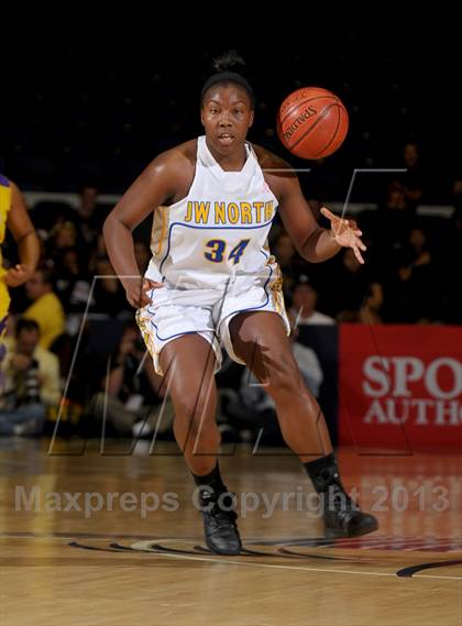 Thumbnail 1 in Lynwood vs. JW North (CIF SS D2AA Final) photogallery.