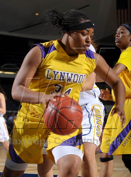 Thumbnail 1 in Lynwood vs. JW North (CIF SS D2AA Final) photogallery.