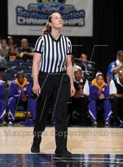 Thumbnail 2 in Lynwood vs. JW North (CIF SS D2AA Final) photogallery.