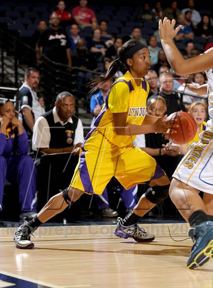 Thumbnail 2 in Lynwood vs. JW North (CIF SS D2AA Final) photogallery.