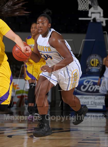 Thumbnail 3 in Lynwood vs. JW North (CIF SS D2AA Final) photogallery.