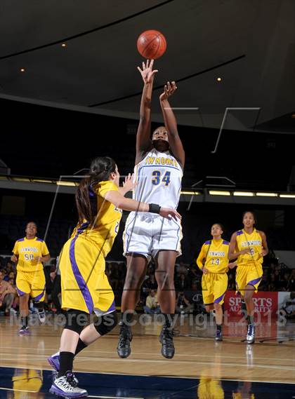 Thumbnail 1 in Lynwood vs. JW North (CIF SS D2AA Final) photogallery.