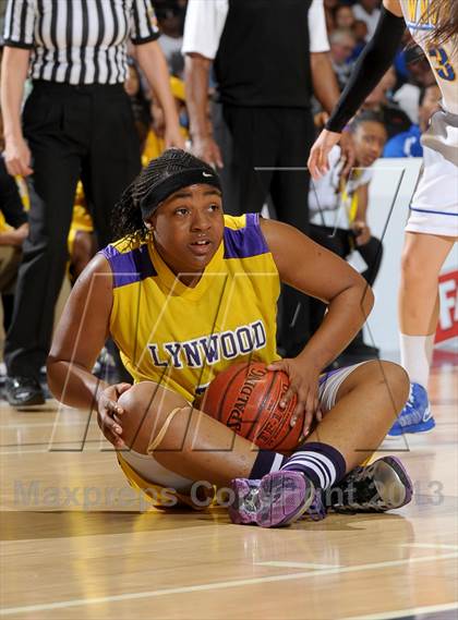 Thumbnail 3 in Lynwood vs. JW North (CIF SS D2AA Final) photogallery.