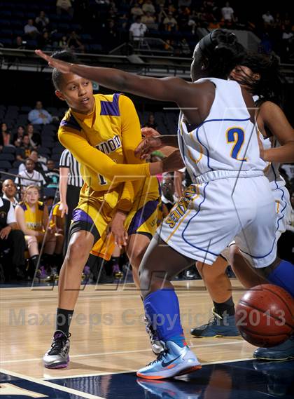 Thumbnail 1 in Lynwood vs. JW North (CIF SS D2AA Final) photogallery.