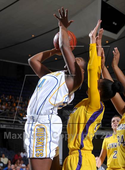 Thumbnail 3 in Lynwood vs. JW North (CIF SS D2AA Final) photogallery.