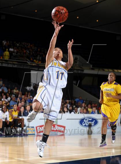 Thumbnail 2 in Lynwood vs. JW North (CIF SS D2AA Final) photogallery.