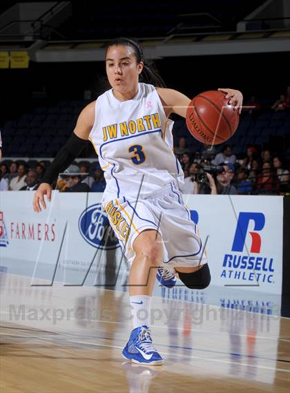 Thumbnail 3 in Lynwood vs. JW North (CIF SS D2AA Final) photogallery.
