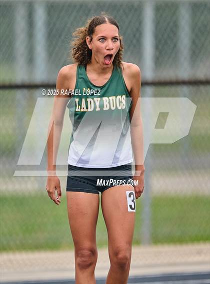 Thumbnail 2 in UIL 3A Track & Field District (200M) photogallery.