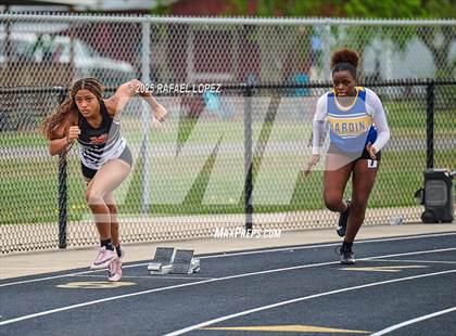 Thumbnail 1 in UIL 3A Track & Field District (200M) photogallery.