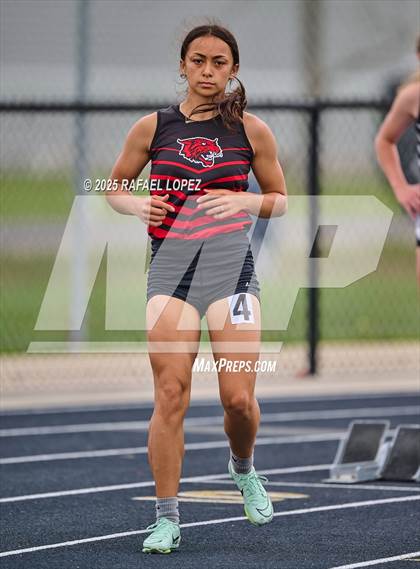 Thumbnail 1 in UIL 3A Track & Field District (200M) photogallery.