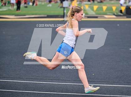 Thumbnail 3 in UIL 3A Track & Field District (200M) photogallery.