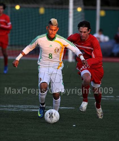 Thumbnail 1 in Great Oak vs. Coachella Valley (CIF SS D3 Final) photogallery.