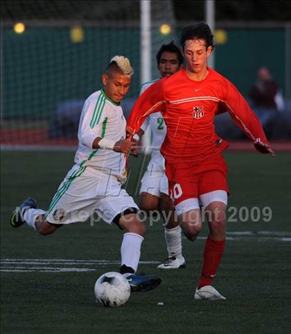 Thumbnail 3 in Great Oak vs. Coachella Valley (CIF SS D3 Final) photogallery.