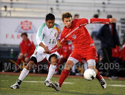 Thumbnail 2 in Great Oak vs. Coachella Valley (CIF SS D3 Final) photogallery.