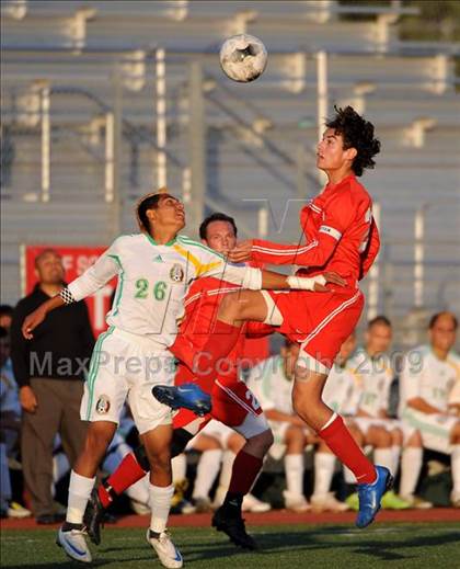 Thumbnail 2 in Great Oak vs. Coachella Valley (CIF SS D3 Final) photogallery.