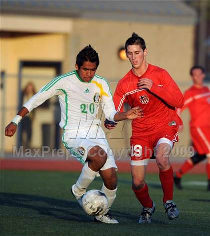 Thumbnail 2 in Great Oak vs. Coachella Valley (CIF SS D3 Final) photogallery.