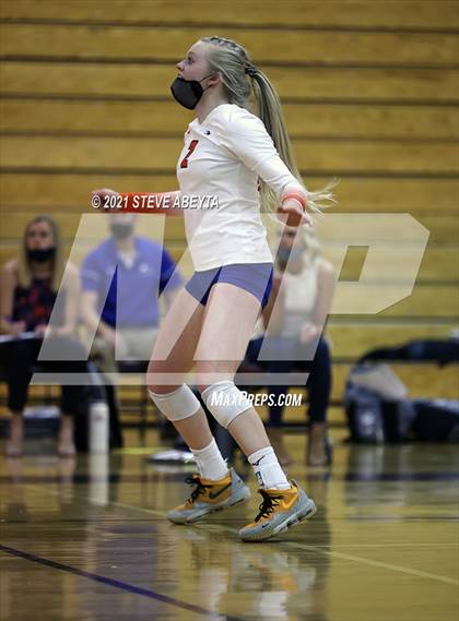 Thumbnail 2 in Cherokee Trail vs Legend (CHSAA 5A Regional Playoff) photogallery.