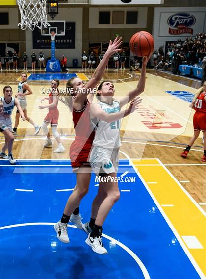 Thumbnail 2 in Farmington vs. Springville (UHSAA 5A Final) photogallery.