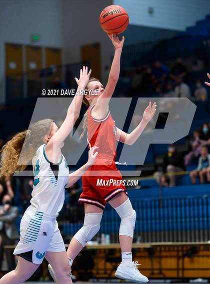 Thumbnail 3 in Farmington vs. Springville (UHSAA 5A Final) photogallery.
