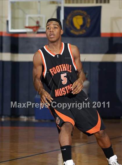 Thumbnail 2 in Foothill vs. Center (CIF SJS D3 Playoffs) photogallery.