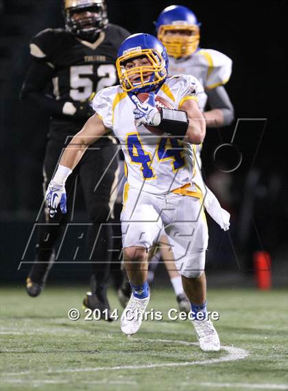 Thumbnail 3 in Greece Athena vs. Irondequoit (Section 5 Class A Final) photogallery.