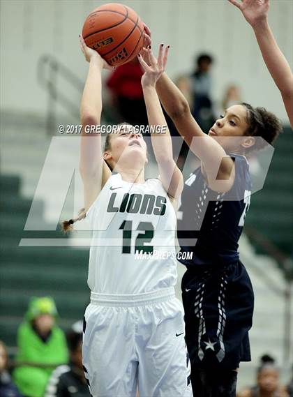 Thumbnail 1 in Lone Star vs Reedy photogallery.