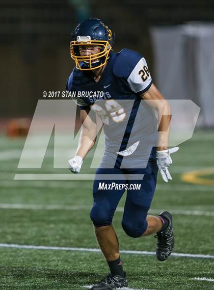 Thumbnail 3 in Beckman Patriots vs Crean Lutheran Saints photogallery.
