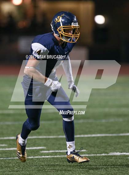 Thumbnail 2 in Beckman Patriots vs Crean Lutheran Saints photogallery.