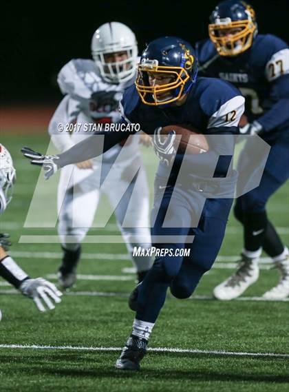 Thumbnail 3 in Beckman Patriots vs Crean Lutheran Saints photogallery.