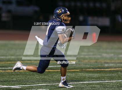 Thumbnail 1 in Beckman Patriots vs Crean Lutheran Saints photogallery.