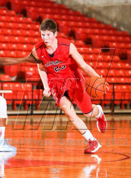 Thumbnail 2 in Hirschi vs. John Paul II (DFW Basketball Challenge) photogallery.