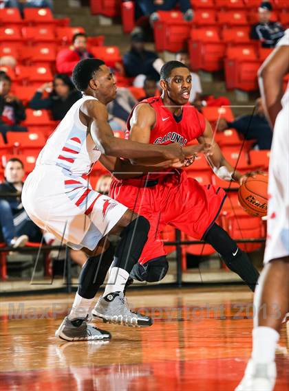 Thumbnail 3 in Hirschi vs. John Paul II (DFW Basketball Challenge) photogallery.