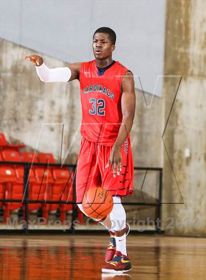 Thumbnail 2 in Hirschi vs. John Paul II (DFW Basketball Challenge) photogallery.