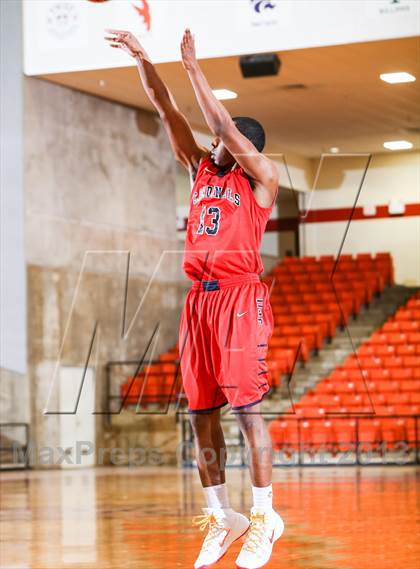 Thumbnail 2 in Hirschi vs. John Paul II (DFW Basketball Challenge) photogallery.