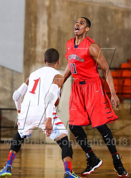 Thumbnail 3 in Hirschi vs. John Paul II (DFW Basketball Challenge) photogallery.