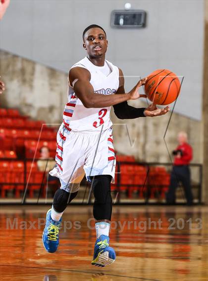 Thumbnail 3 in Hirschi vs. John Paul II (DFW Basketball Challenge) photogallery.