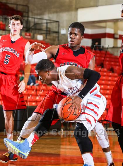 Thumbnail 1 in Hirschi vs. John Paul II (DFW Basketball Challenge) photogallery.
