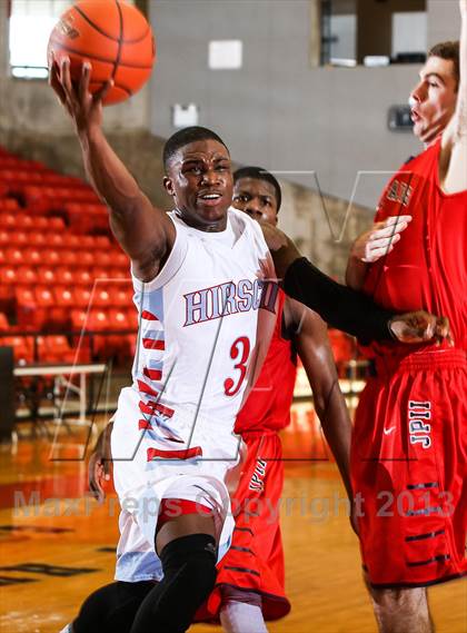 Thumbnail 2 in Hirschi vs. John Paul II (DFW Basketball Challenge) photogallery.