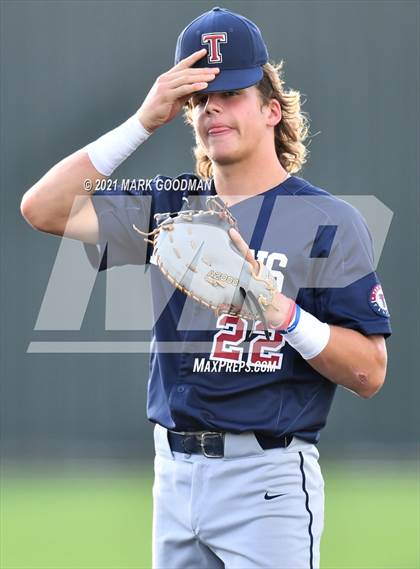 Thumbnail 1 in Tompkins vs Strake Jesuit (UIL 6A Regional Semifinal Playoff)  photogallery.