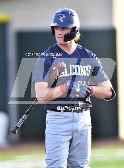 Thumbnail 1 in Tompkins vs Strake Jesuit (UIL 6A Regional Semifinal Playoff)  photogallery.