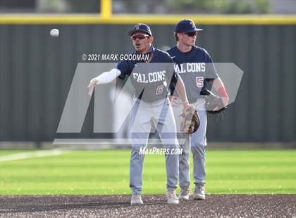 Thumbnail 2 in Tompkins vs Strake Jesuit (UIL 6A Regional Semifinal Playoff)  photogallery.
