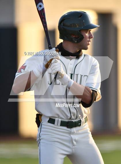 Thumbnail 3 in Tompkins vs Strake Jesuit (UIL 6A Regional Semifinal Playoff)  photogallery.