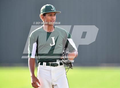 Thumbnail 2 in Tompkins vs Strake Jesuit (UIL 6A Regional Semifinal Playoff)  photogallery.