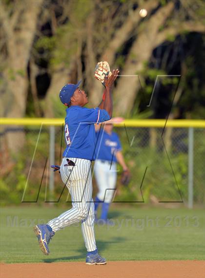 Thumbnail 2 in Osceola vs. King (FHSAA 6A Playoffs)  photogallery.