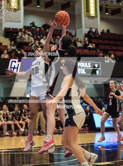 Thumbnail 1 in Croton-Harmon vs Putnam Vally (Section 1 Class B Semifinal) photogallery.