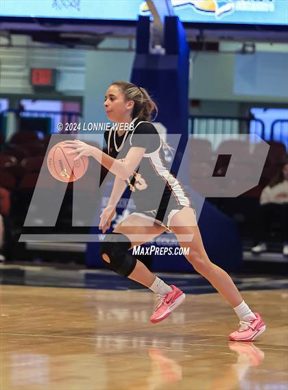 Thumbnail 2 in Croton-Harmon vs Putnam Vally (Section 1 Class B Semifinal) photogallery.