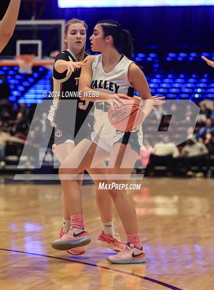 Thumbnail 3 in Croton-Harmon vs Putnam Vally (Section 1 Class B Semifinal) photogallery.