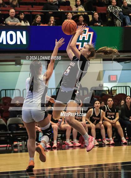 Thumbnail 1 in Croton-Harmon vs Putnam Vally (Section 1 Class B Semifinal) photogallery.